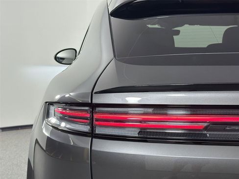 Certified 2026 Porsche Cayenne S AWD/4WD image 16