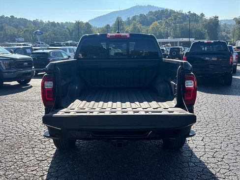 Used 2025 GMC Canyon Elevation w/ Convenience Package AWD/4WD image 7