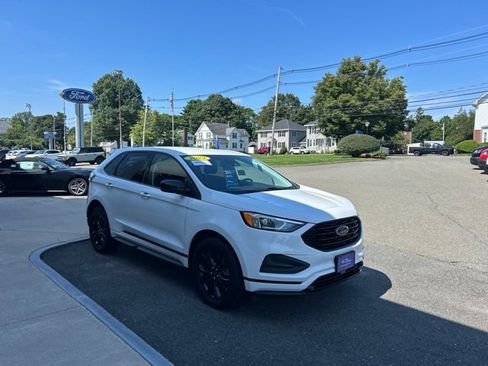 Certified 2023 Ford Edge SE w/ Black Appearance Package AWD/4WD image 4