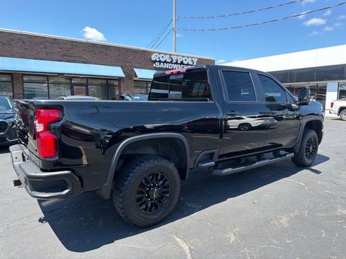 Certified 2024 Chevrolet Silverado 2500 LT w/ Midnight Edition AWD/4WD image 6