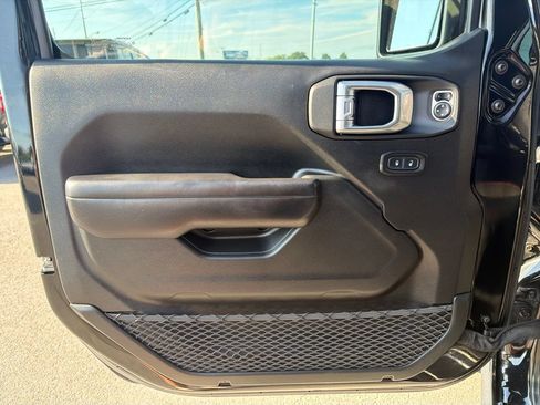 Used 2021 Jeep Wrangler Unlimited Rubicon AWD/4WD image 24