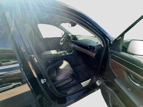 Certified 2023 Honda Pilot Elite image 32