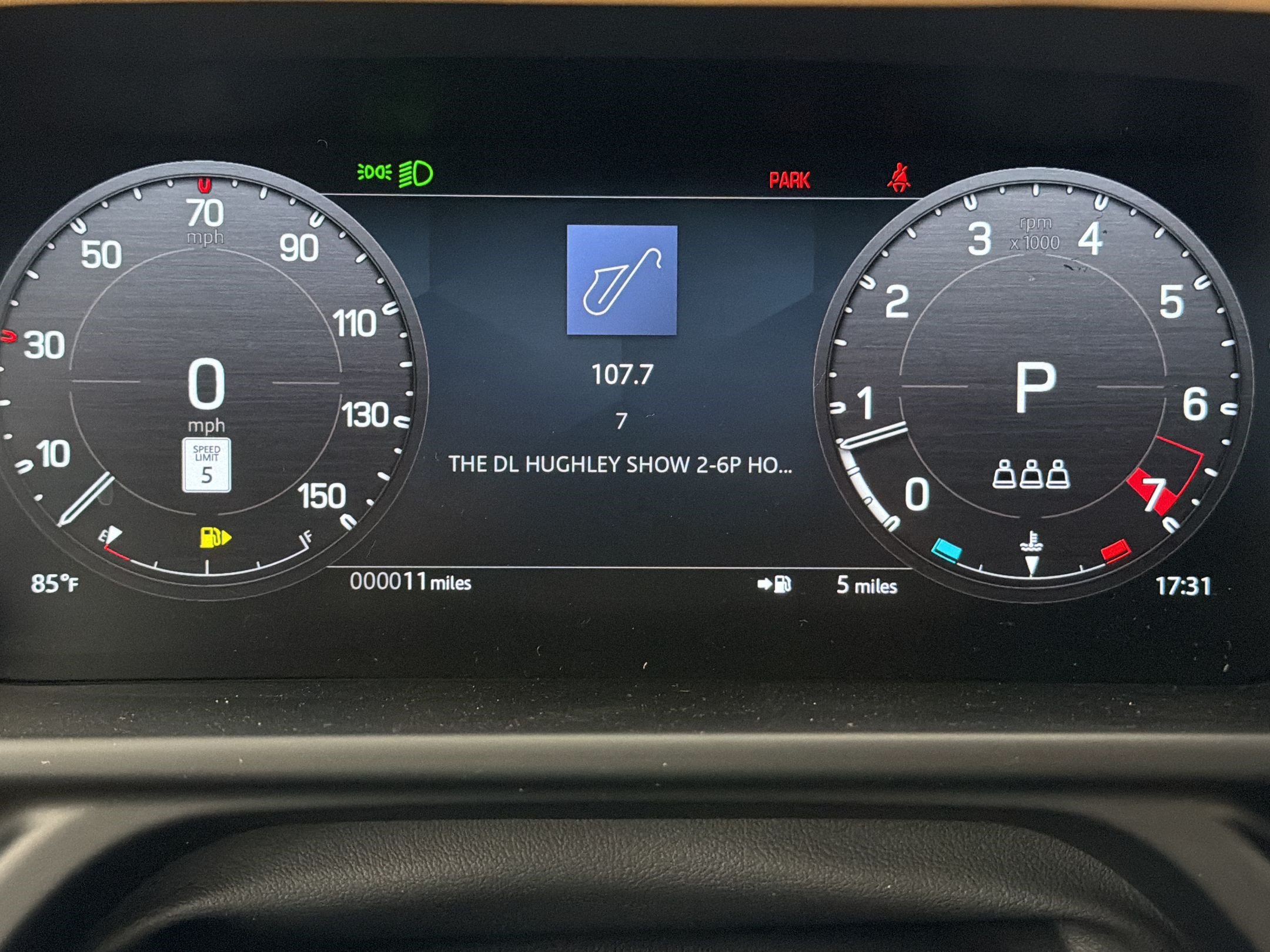 New 2026 Land Rover Defender 110 V8 AWD/4WD image 24