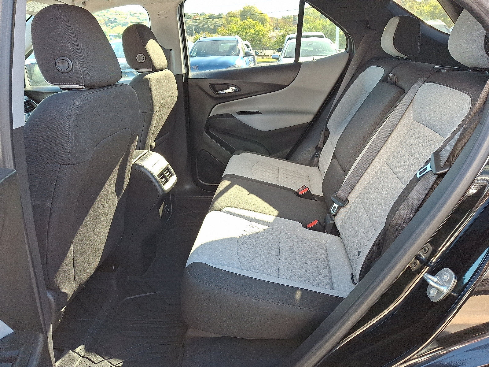 Certified 2023 Chevrolet Equinox LS w/ LS Convenience Package FWD image 12