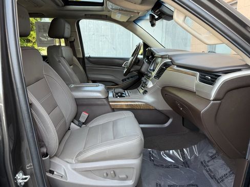 Used 2019 GMC Yukon XL Denali w/ Open Road Package image 27