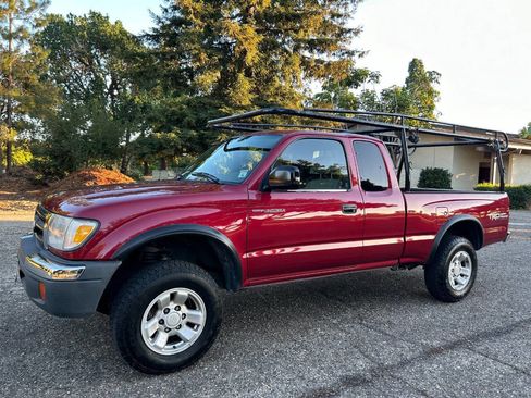 Used 2000 Toyota Tacoma PreRunner image 4