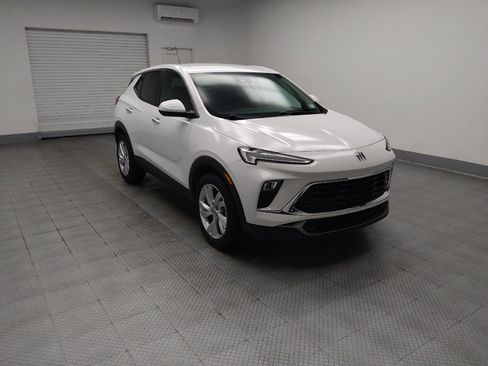 Used 2024 Buick Encore GX Preferred FWD image 11