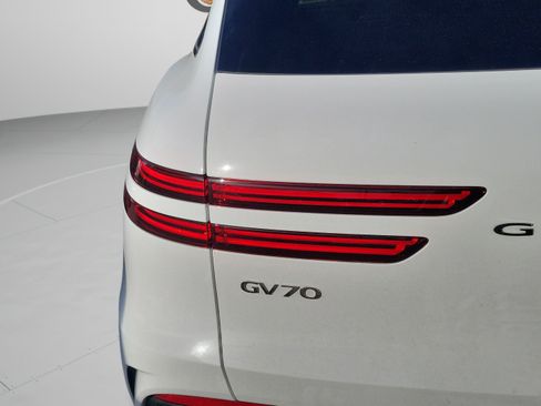 Used 2026 Genesis GV70 3.5T Sport Prestige AWD/4WD image 21