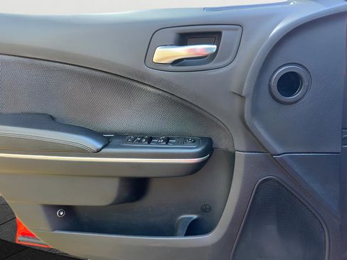 Used 2016 Dodge Charger R/T image 10