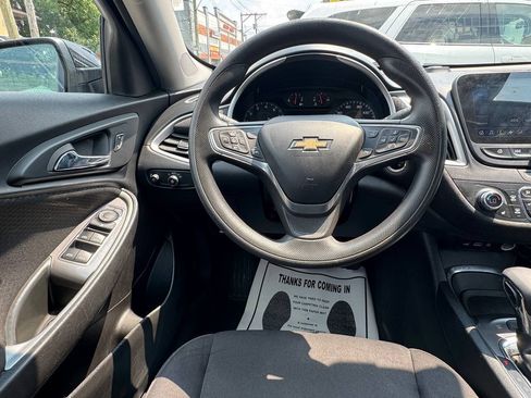Used 2023 Chevrolet Malibu LT FWD image 17