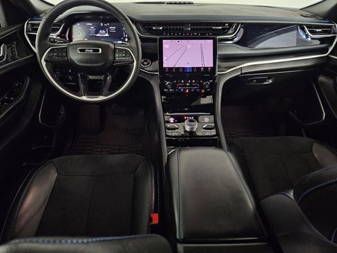 Used 2022 Jeep Grand Cherokee Trailhawk image 6