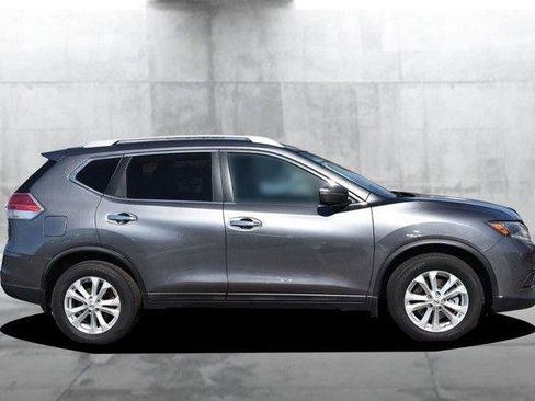 Used 2015 Nissan Rogue SV w/ SV Family Package image 5