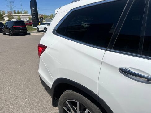 Used 2022 Honda Pilot Touring image 13