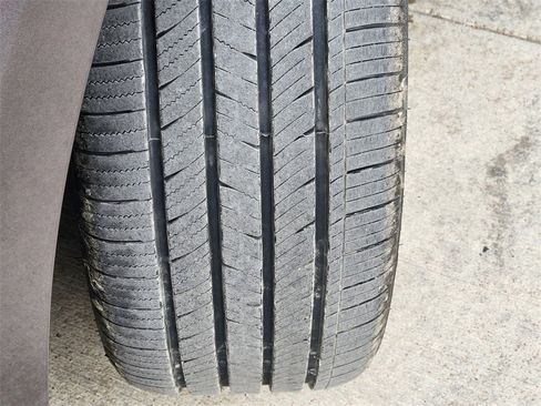 Used 2024 Toyota Camry XSE image 11