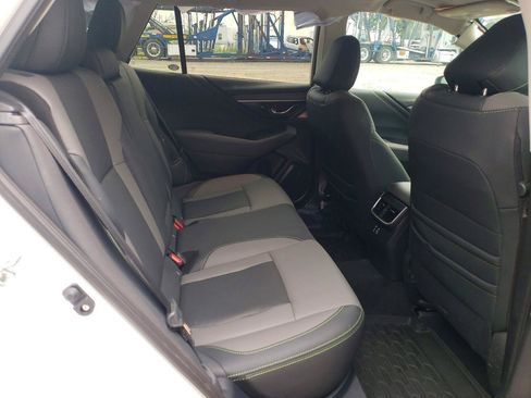 Used 2025 Subaru Outback Onyx Edition AWD/4WD image 7