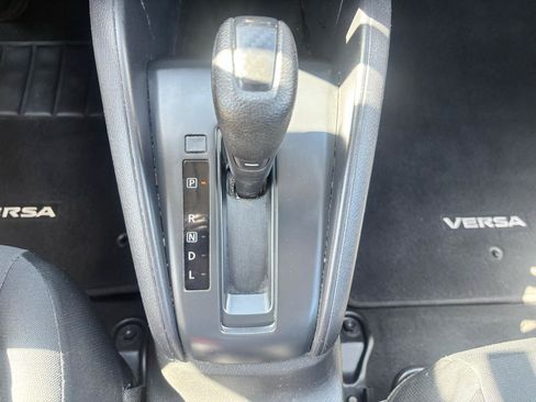 Used 2023 Nissan Versa S FWD image 44