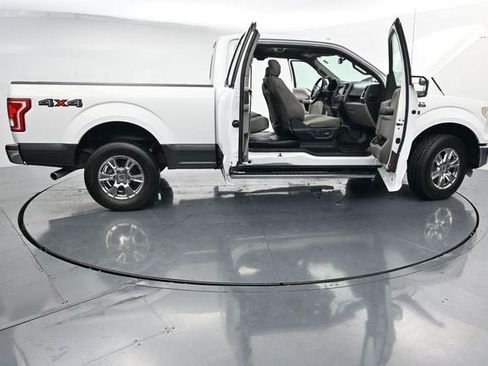 Used 2016 Ford F150 XLT w/ Equipment Group 302A Luxury AWD/4WD image 37