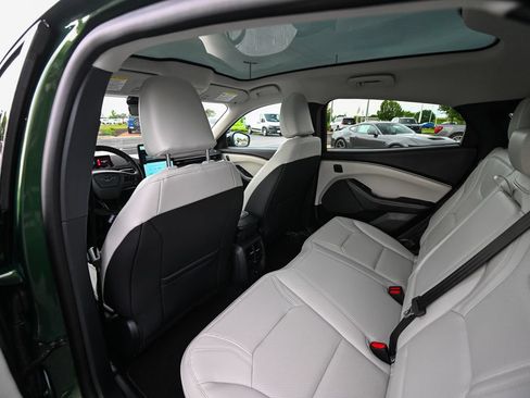 Used 2025 Ford Mustang Mach-E Premium AWD/4WD image 21