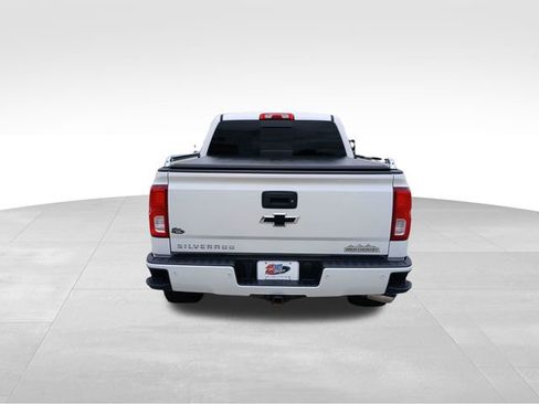 Certified 2018 Chevrolet Silverado 1500 High Country AWD/4WD image 4