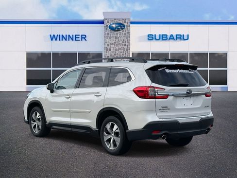 Used 2025 Subaru Ascent Premium image 2