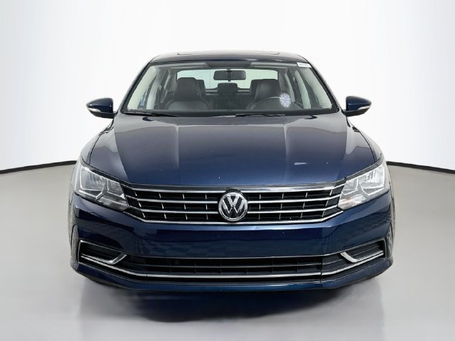 Used 2018 Volkswagen Passat 2.0T SE FWD image 2