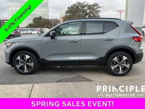 New 2026 Volvo XC40 B5 Core image 8