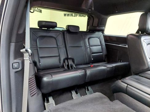 Used 2019 Lincoln Navigator Reserve w/ Cargo Package image 41