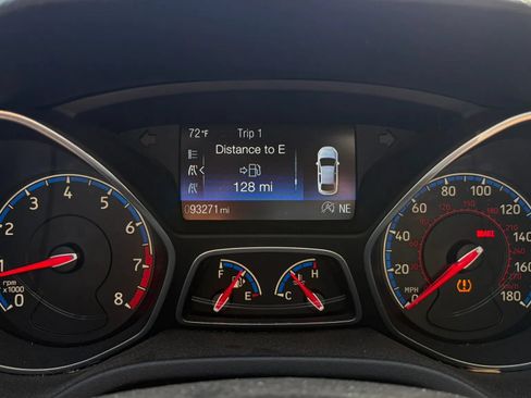 Used 2017 Ford Focus RS AWD/4WD image 9