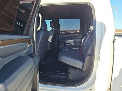 Used 2024 Chevrolet Silverado 2500 High Country w/ Z71 Off-Road Package AWD/4WD image 24
