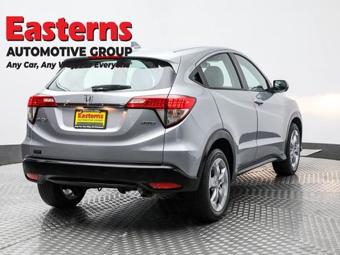 Used 2022 Honda HR-V LX image 5