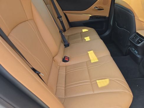 Used 2024 Lexus ES 350 w/ Technology Package FWD image 17