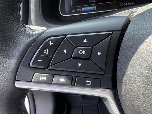 Used 2022 Nissan Leaf SL Plus image 22