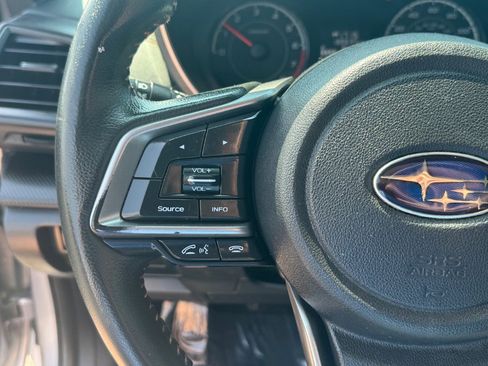 Used 2021 Subaru Crosstrek 2.0i Premium AWD/4WD image 23