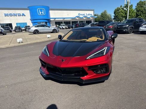 Used 2022 Chevrolet Corvette Stingray Premium Conv w/ Z51 Performance Package RWD image 2