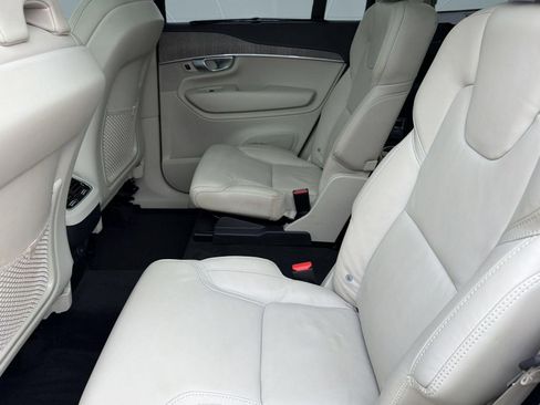 Used 2024 Volvo XC90 B6 Ultimate AWD/4WD image 22