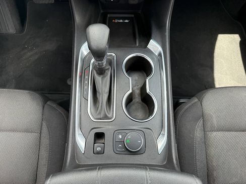 Certified 2023 Chevrolet Traverse LT FWD image 27