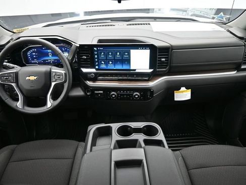 New 2025 Chevrolet Silverado 1500 LT image 24