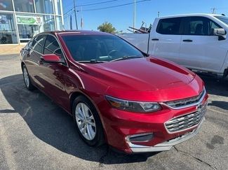 Used 2018 Chevrolet Malibu LT w/ Driver Confidence Package image 1