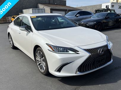 Used 2019 Lexus ES 300h