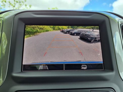 Used 2022 Chevrolet Silverado 1500 Custom Trail Boss image 11