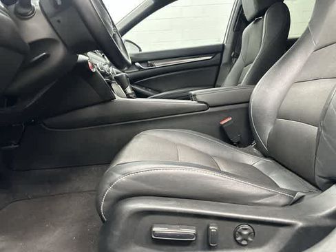 Used 2019 Honda Accord Sport image 26