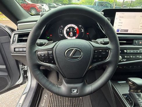 Used 2025 Lexus ES 350 F Sport w/ Accessory Package (Z2) FWD image 15