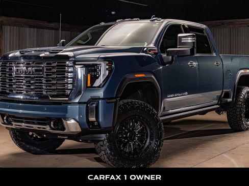 Used 2025 GMC Sierra 2500 Denali w/ Denali Reserve Package AWD/4WD image 5