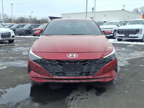 Certified 2023 Hyundai Elantra SEL w/ Convenience Package image 8