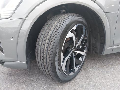 Used 2024 Audi Q8 e-tron Premium Plus w/ Prestige Package AWD/4WD image 36