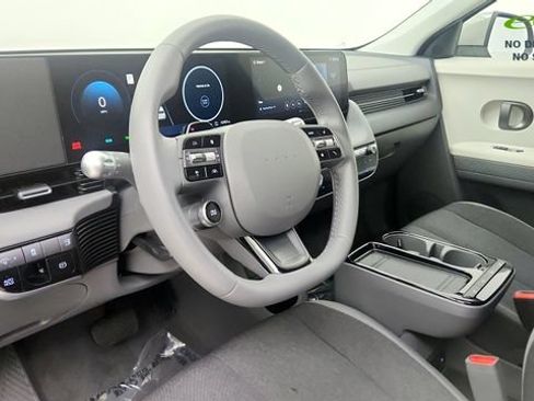 Used 2025 Hyundai Ioniq 5 SE RWD image 46
