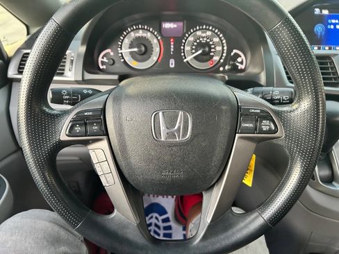 Used 2016 Honda Odyssey LX image 19