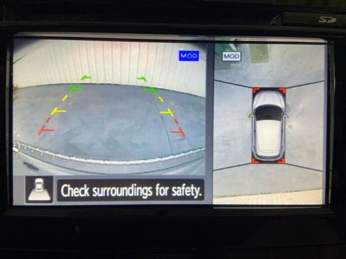 Used 2018 Nissan Rogue Sport SV w/ SV Technology Package image 14