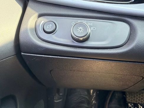 Used 2019 Chevrolet Volt LT FWD image 11