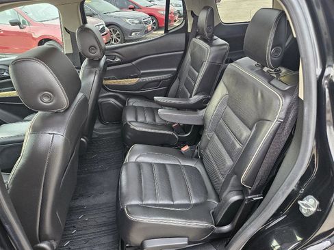 Used 2017 GMC Acadia Denali w/ Technology Package image 17